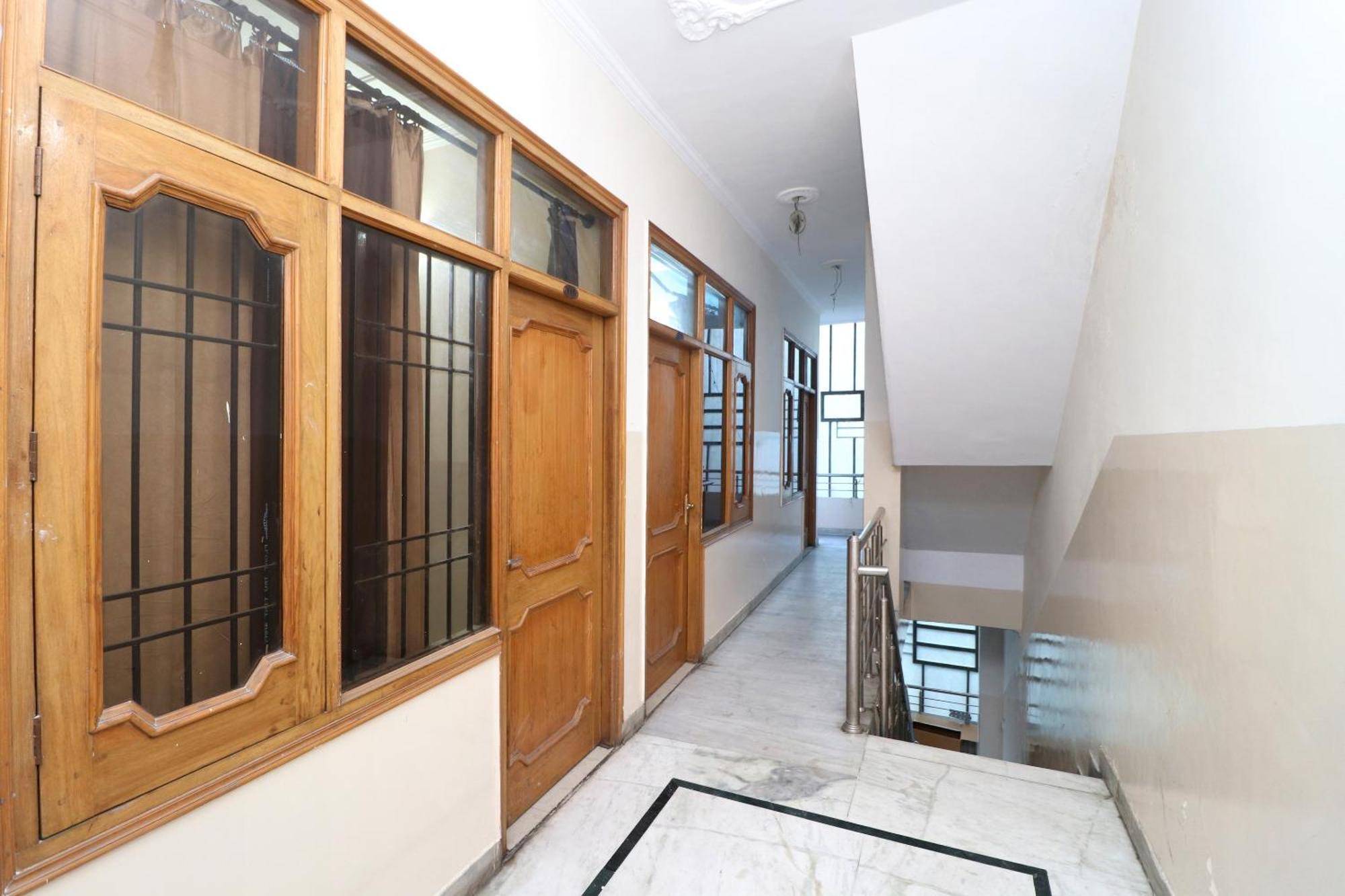 Hotel O Ashoka Residency Chandigarh Ngoại thất bức ảnh